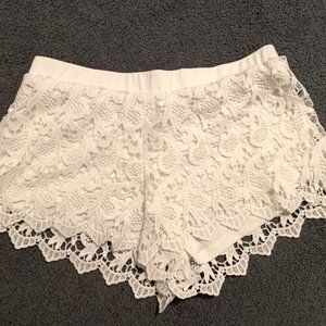 Shinestar white lace shorts